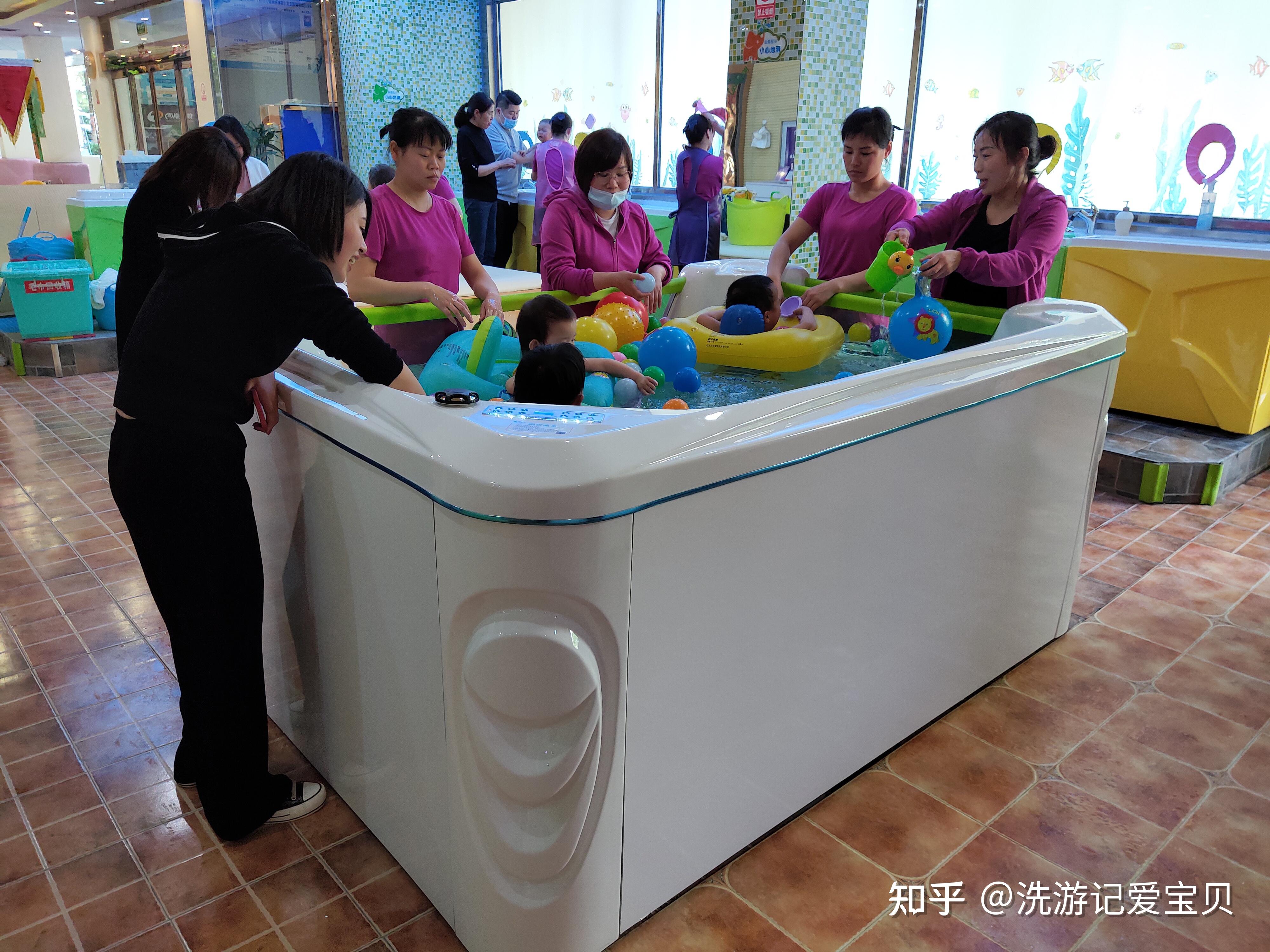 西安万达新手开店创业婴儿游泳馆加盟选哪里婴儿游泳设备价格怎么找