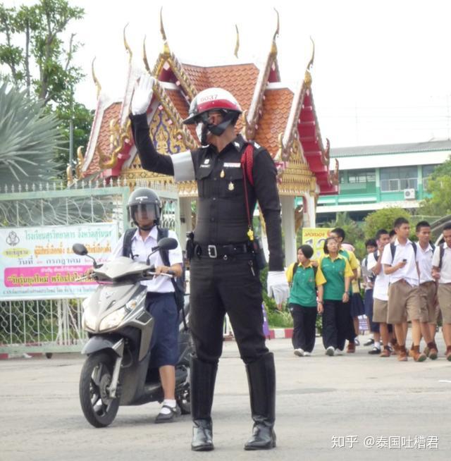 在打击坏人这方面我只服泰国警察的脑洞