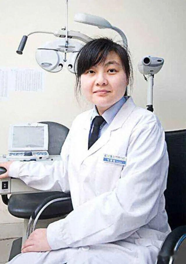 "新冠吹哨人"李文亮离世后,他的妻子付雪洁,如今生活过的怎样?