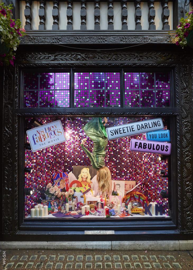 这里橱窗设计师的脑洞太大给你一些新的想法