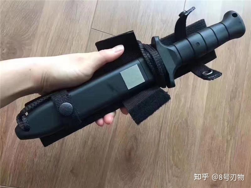 索林根km2000步兵战斗刀