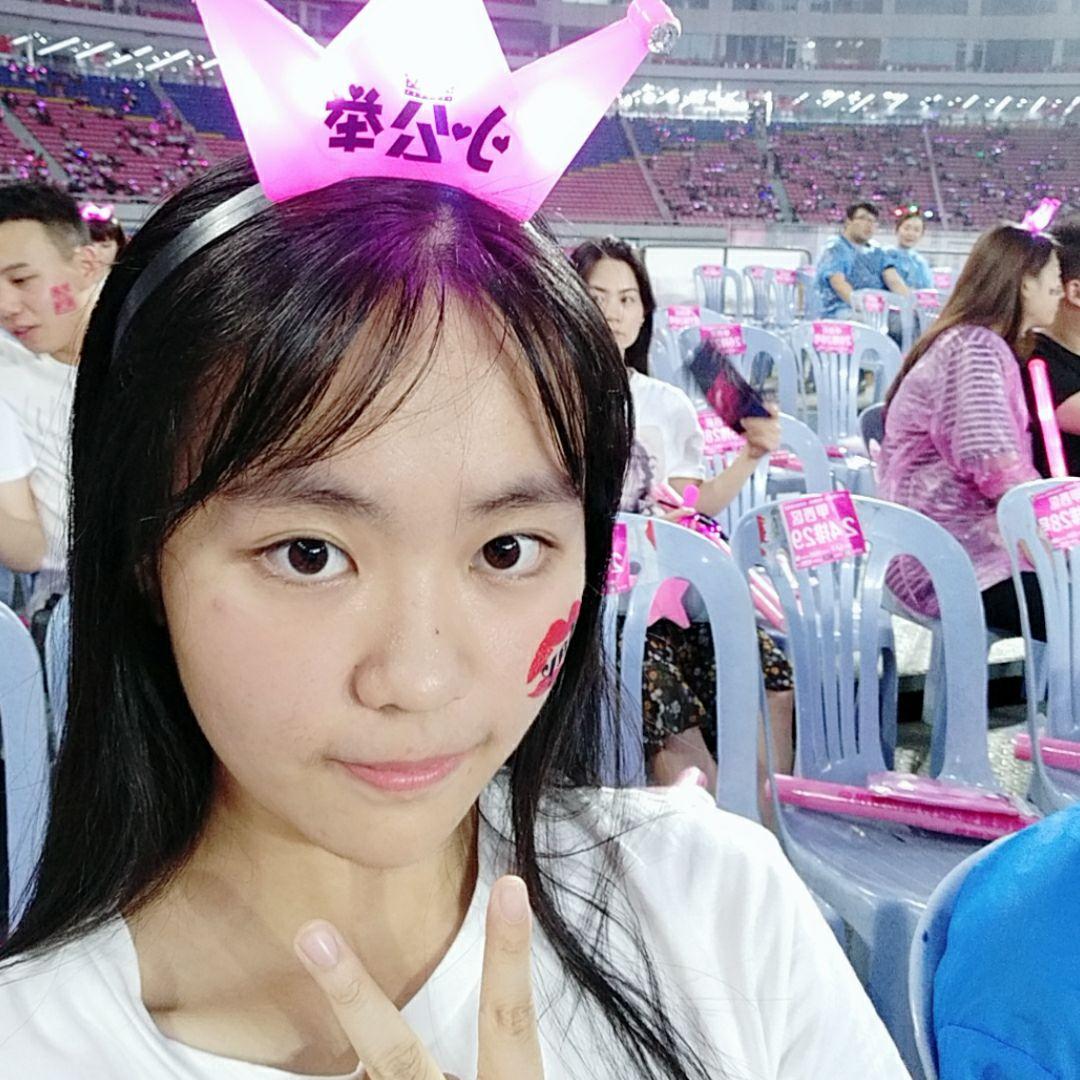 一个人去看周杰伦演唱会什么体验?