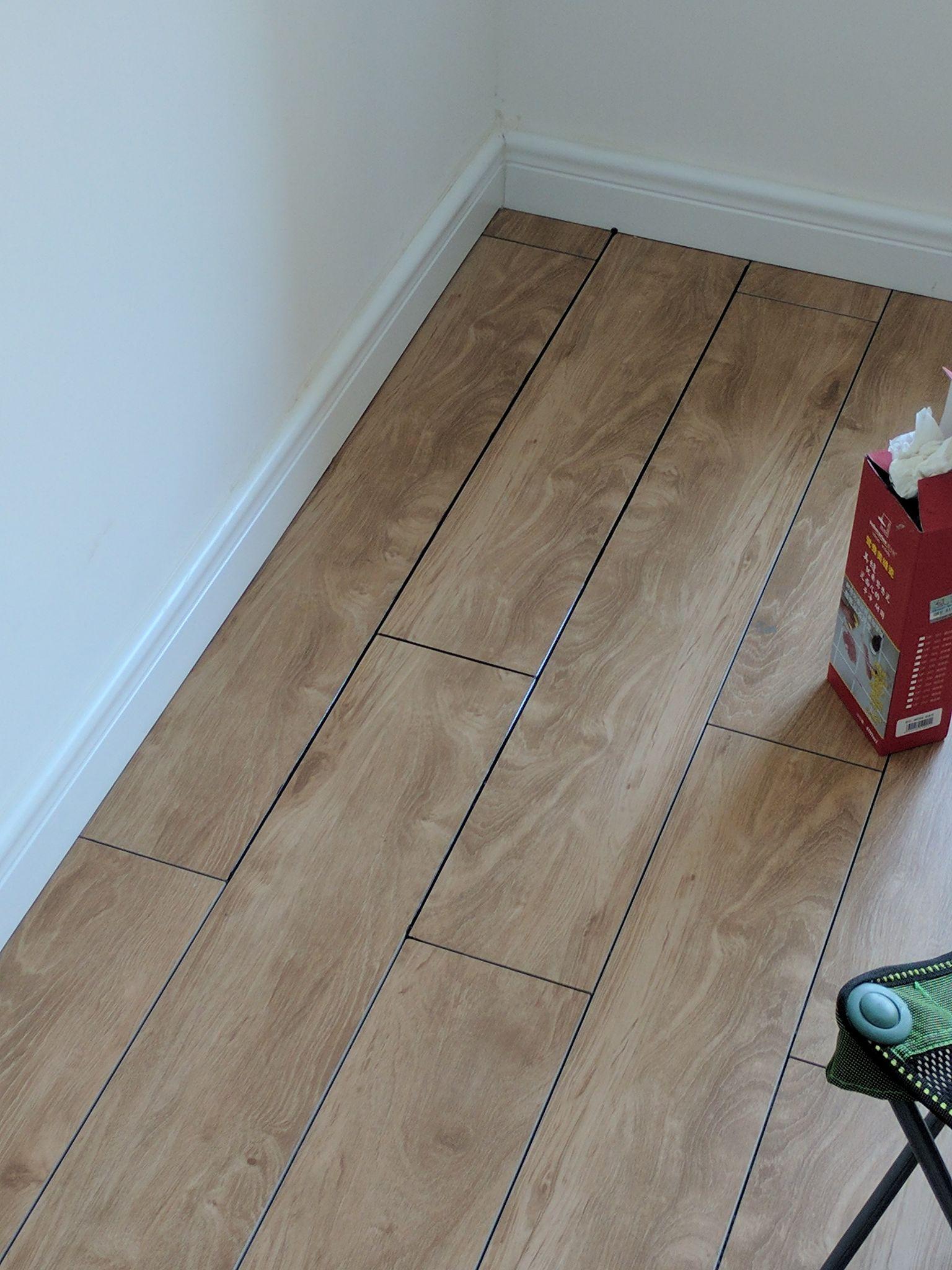 木纹砖美缝用什么颜色的,做过的或者看见过的说下 配图?