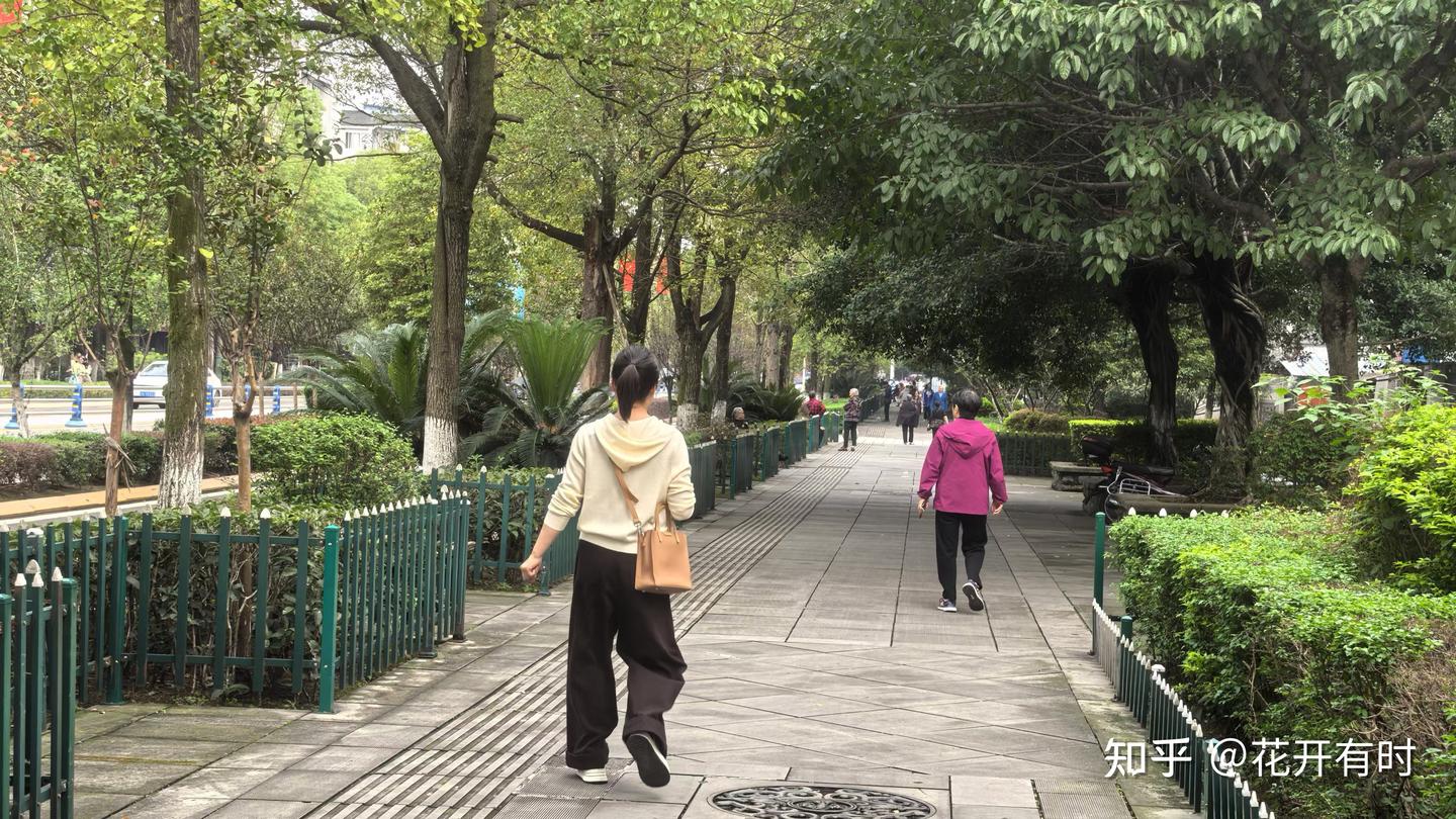 经常迟到的人很能说明一些问题 - 知乎