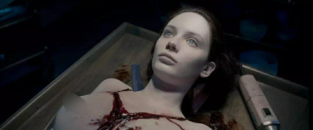 一场解剖员和尸体的对抗