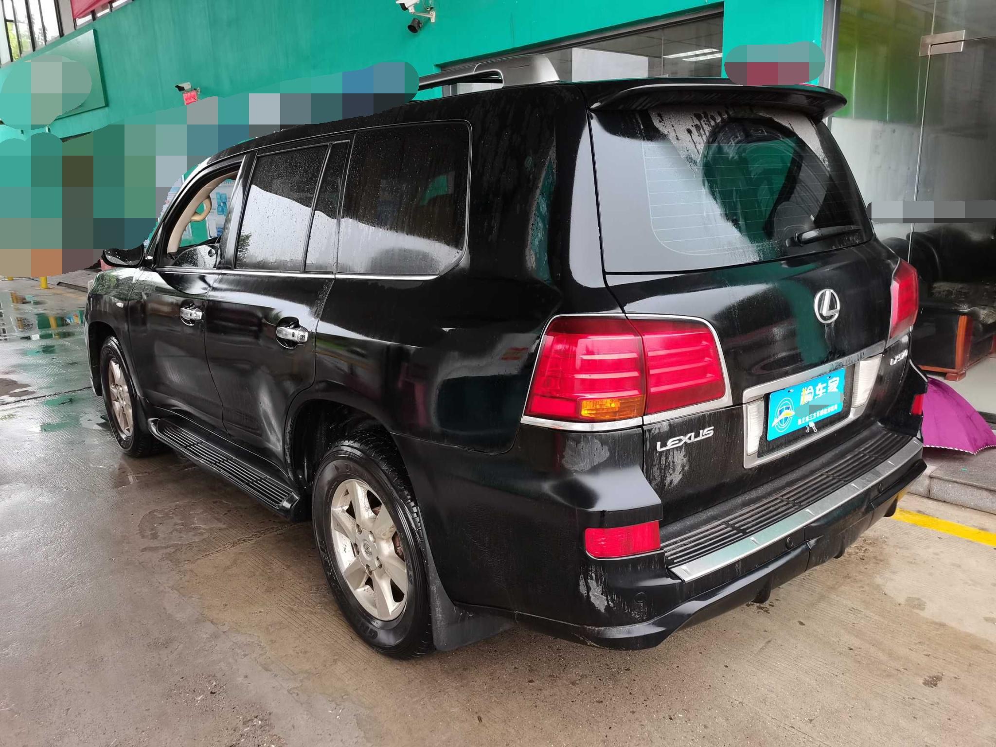 精装版陆巡51万买辆08年30万公里的雷克萨斯lx570图啥