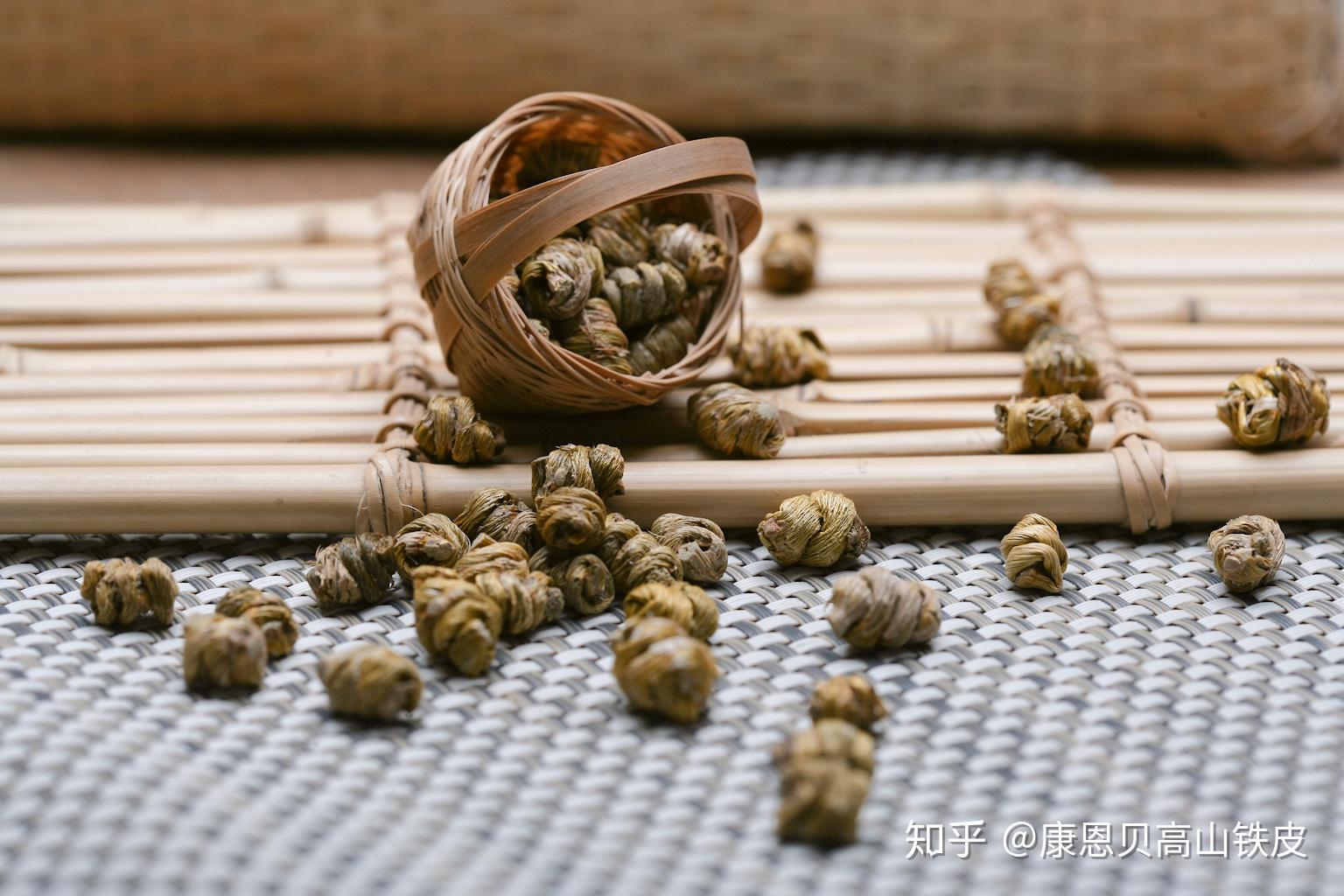 鐵皮石斛科普丨更年期的女性吃鐵皮石斛有什麼好處