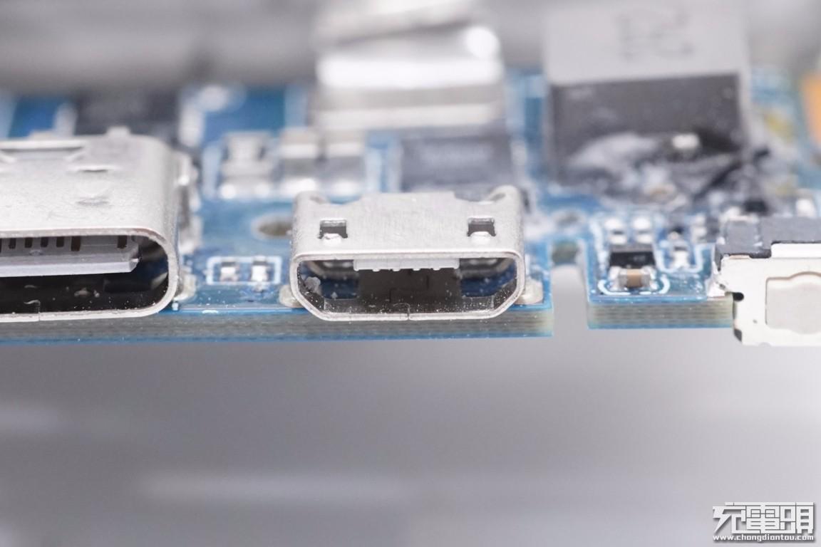 拆解报告:MI小米口袋版10000mAh 22.5W快充移动电源  第25张 拆解报告:MI小米口袋版10000mAh 22.5W快充移动电源  第25张