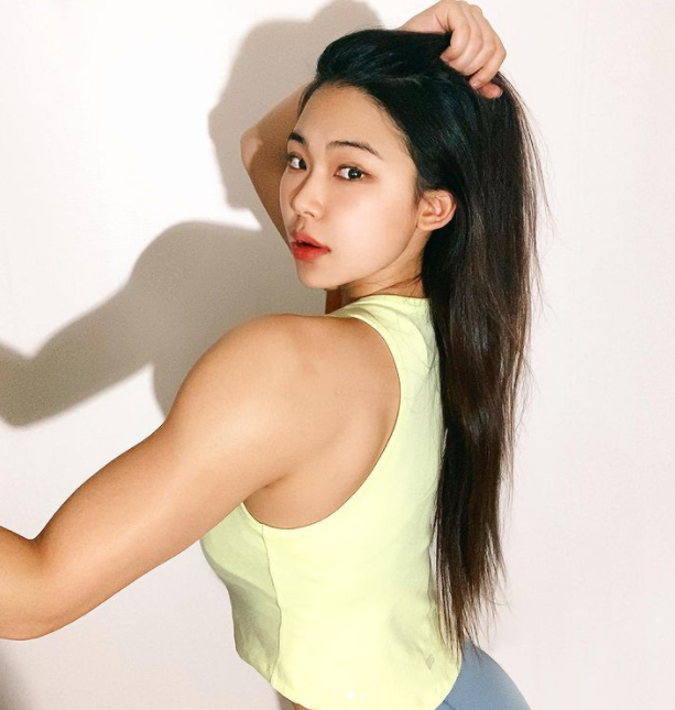 女教练自拍照曝光引发网友舔屏这身子馋了