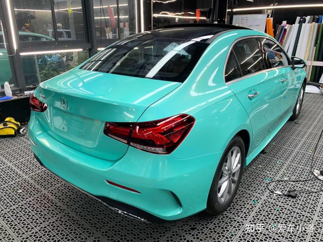 杭州汽车改色贴膜奔驰a系漆面镭射蒂芙尼蓝改色贴膜施工案例