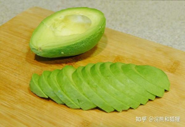 羽衣甘蓝粉什么时间喝效果最好 v2-bf275a33657d0630e67147de6b1c9c56_r.jpg