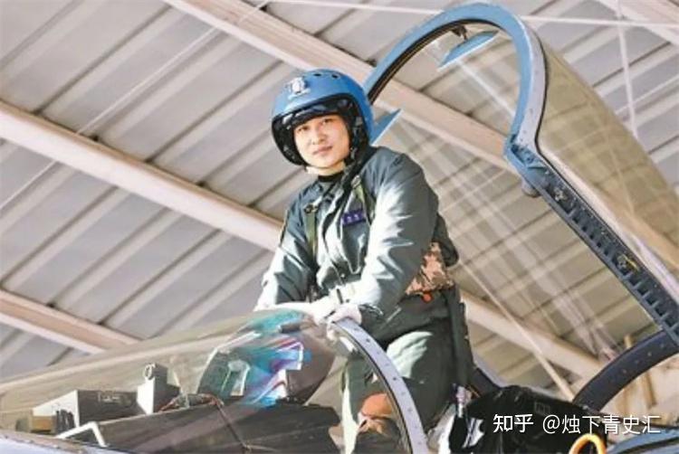 2001年的撞机事件,飞行员王伟成功跳伞,缘何十万解放军都没找到 - 知乎