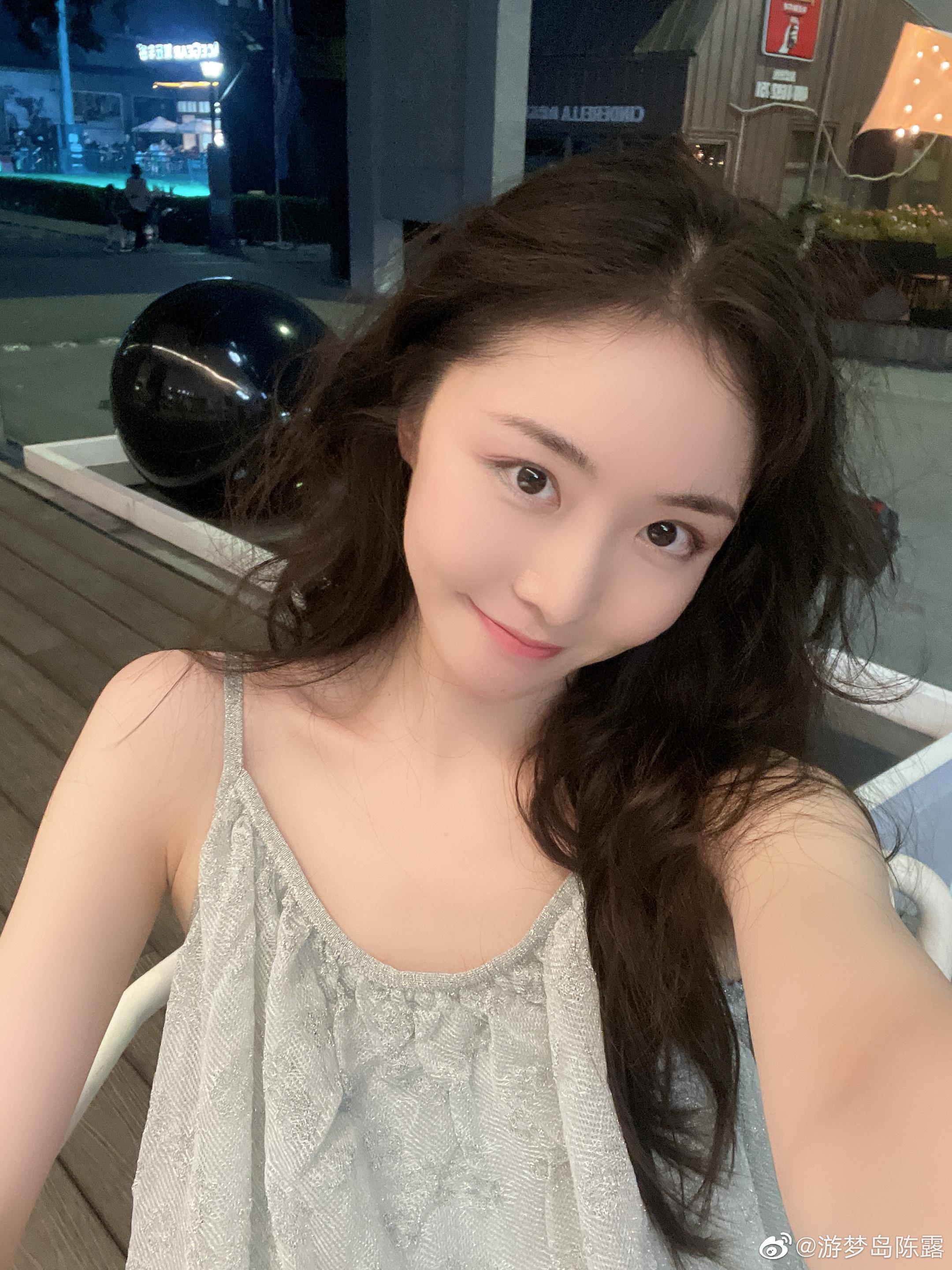 陈露发长文谈与霍尊九年恋情一个女孩子的九年67