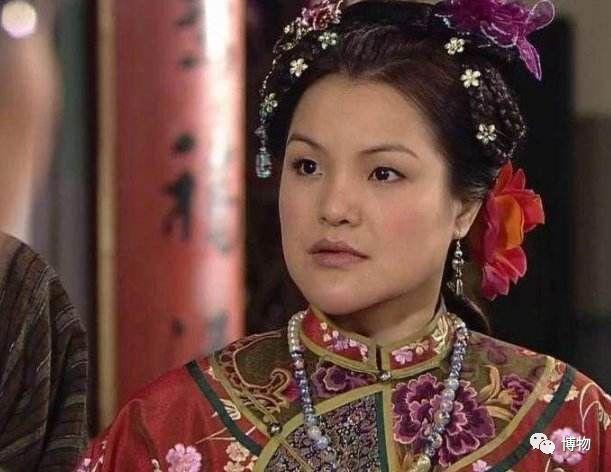 比如演过陈小春版《鹿鼎记》中的假太后毛东珠