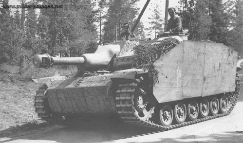 自行火炮算坦克吗?