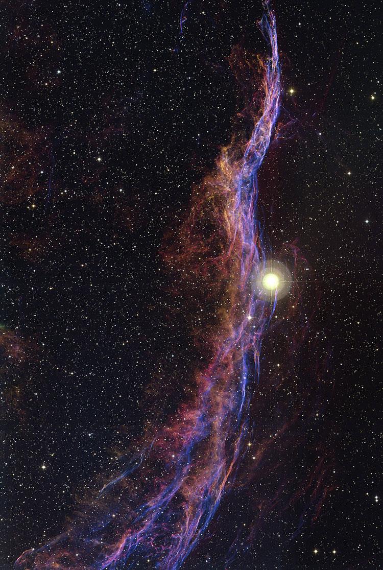 ngc 6888 新月星云(天鹅座中的弥漫星云)