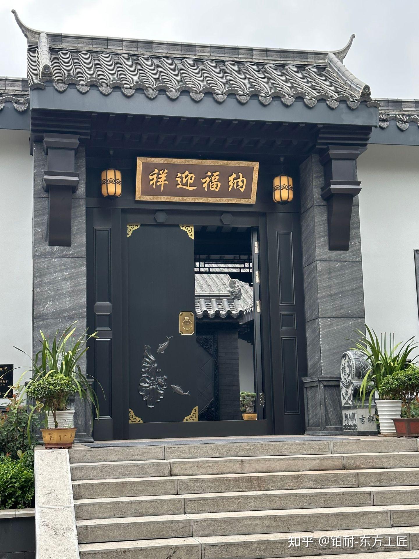 铂耐•东方工匠 | 铝代木将军门 威严传世 - 知乎