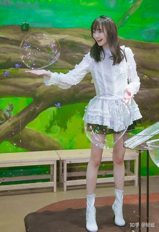 郑爽近照瘦到停不下来方法曝光网友也赐我一个渣男吧