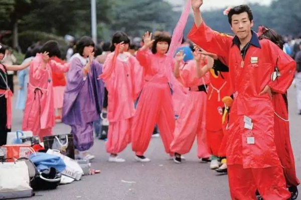 1980 年代的「竹之子族」跳起广场舞比大妈霸气多了! - 知乎