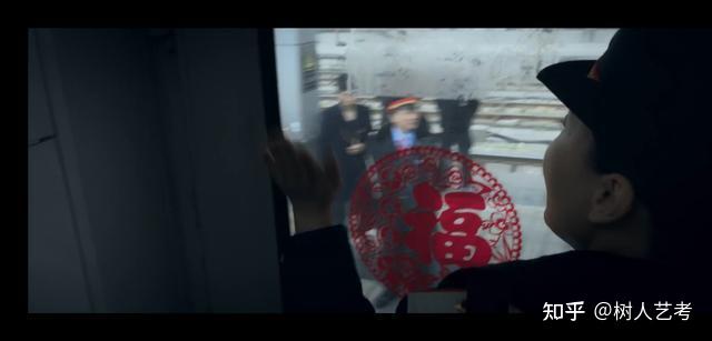 浅析微电影《三分钟》:我愿用三分钟,换来无数人的团圆 - 知乎