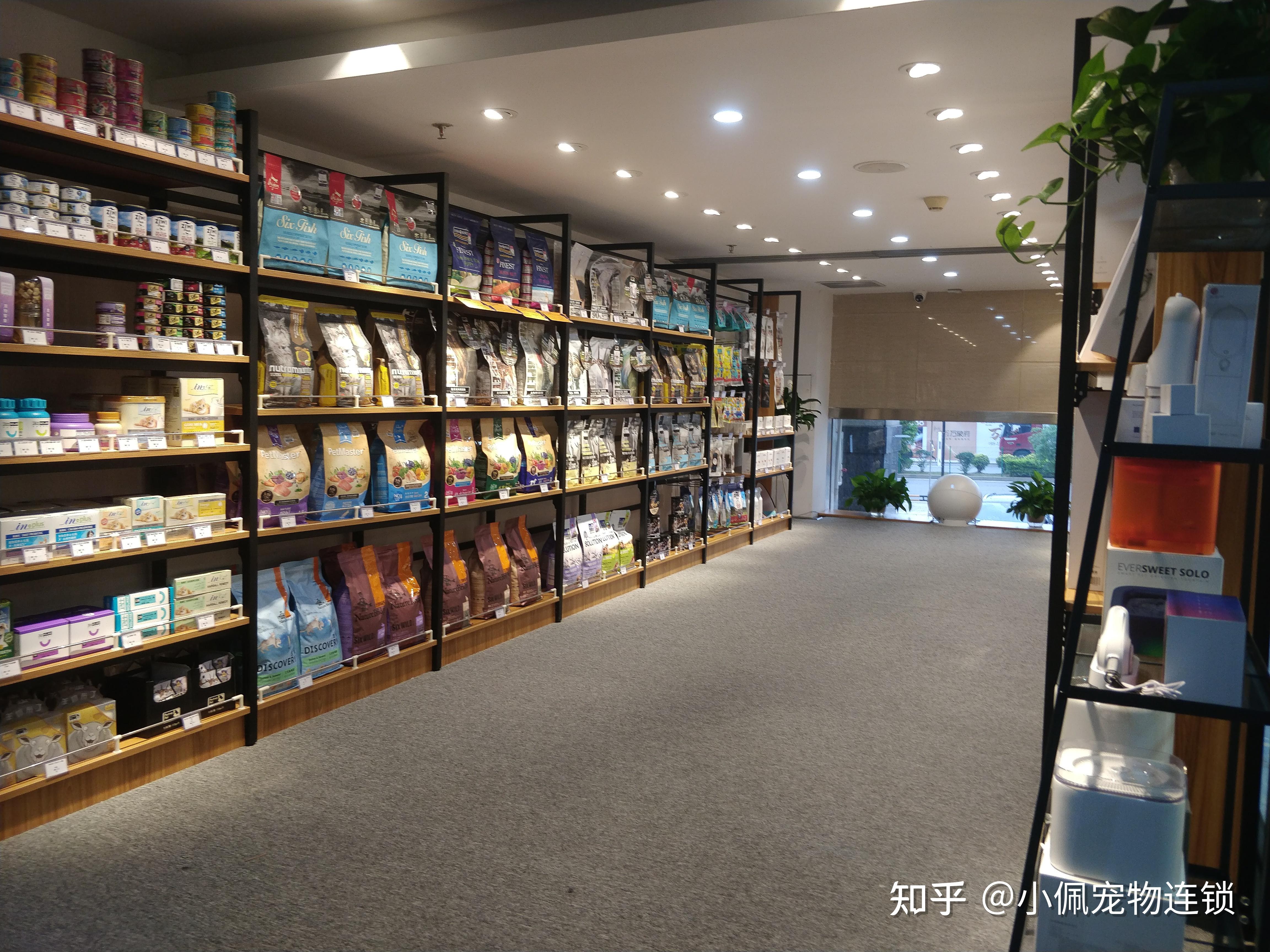 开一家宠物店没业绩怎么办?