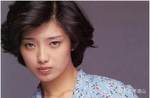 山口百惠老照片:岁月美人,也在优雅老去