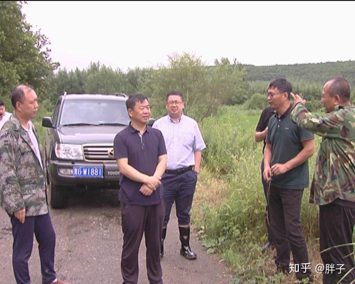 县长王景章深入永和镇林安村检查防汛工作