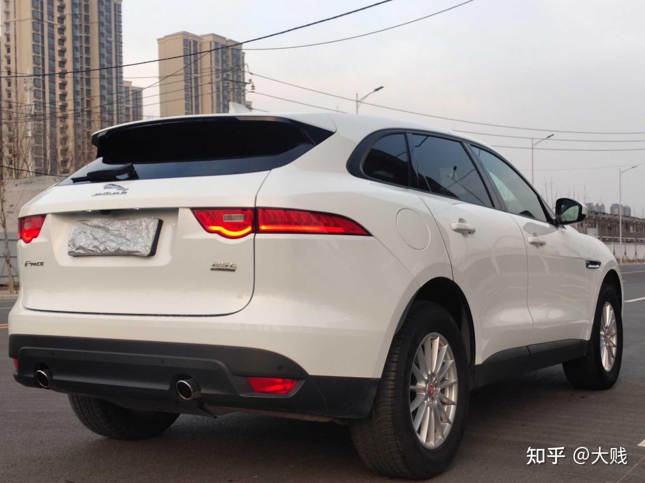 捷豹fpace2018款20t四驱都市尊享版