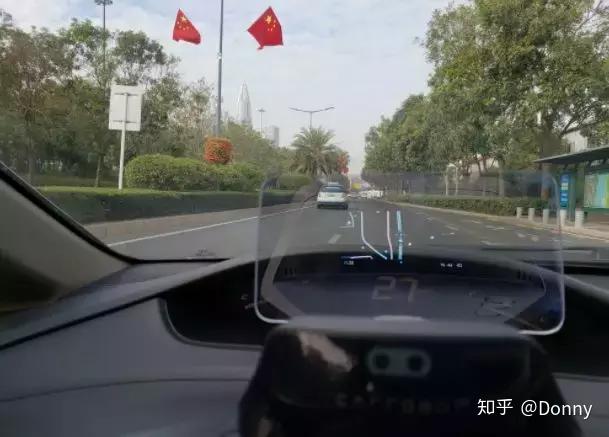 两款车载 HUD 评测,用它能把车开出战斗机的感觉 - 知乎