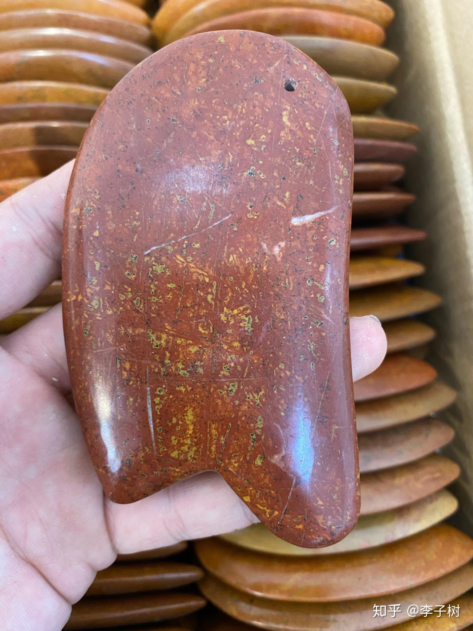 禹贡》泗滨浮磬料泗滨浮石;产于山东泗水之滨,故名泗滨砭石.