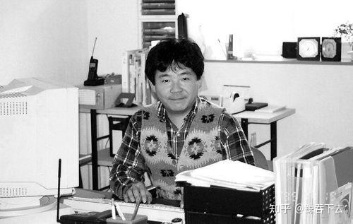 竹田玄洋面对这些债务,山内溥找到了横井军平,让他联合上村雅芝和竹田