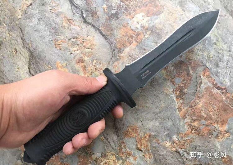 基兹利亚尔尖兵战术刀军刀