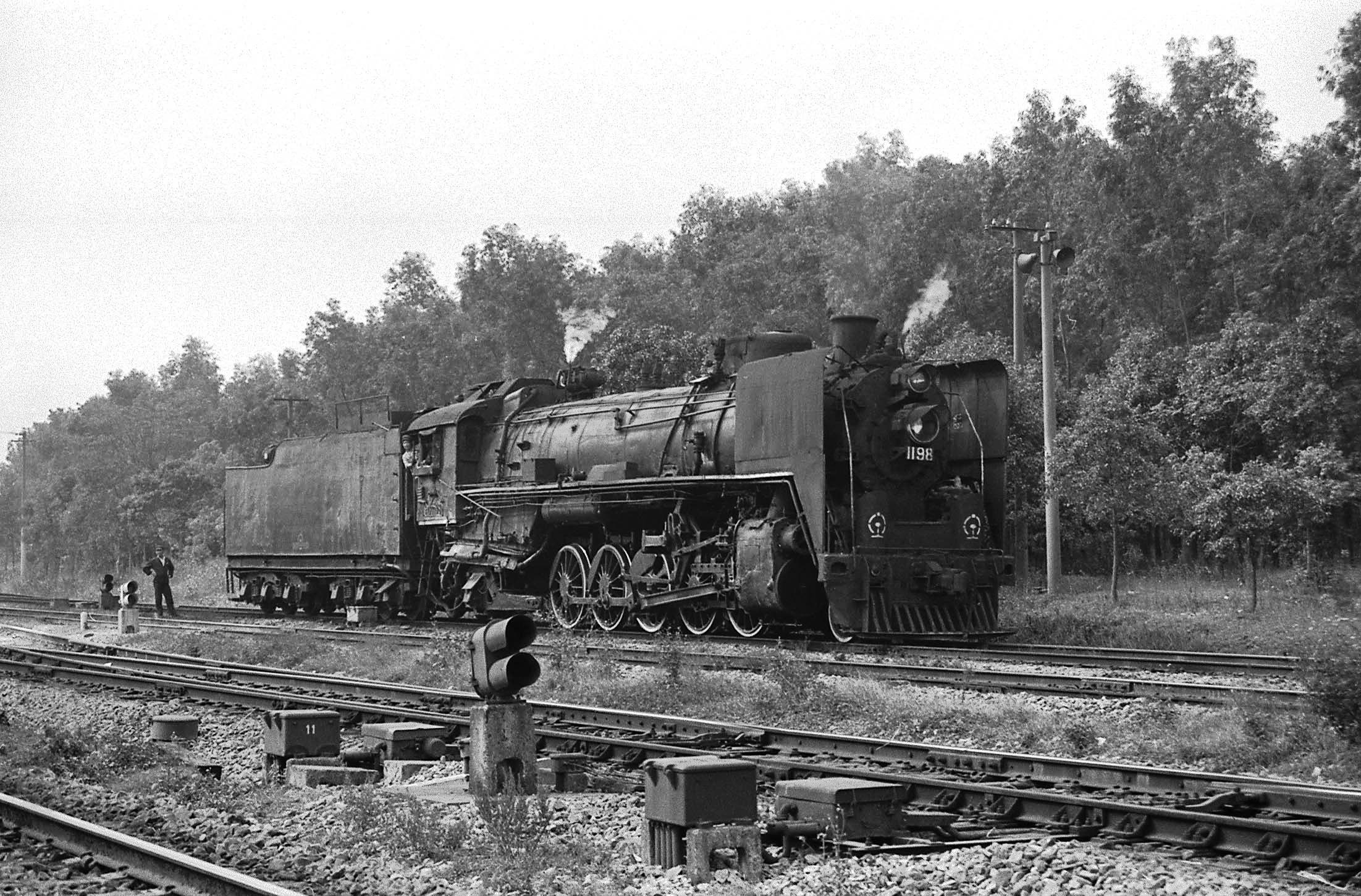 蒸汽机车科普来自卢甘斯克的菲利克斯捷尔任斯基fd型蒸汽机车