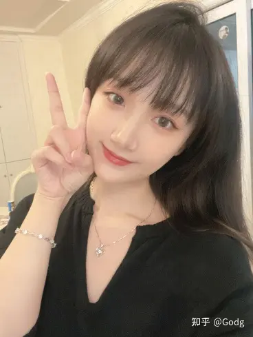 潘多拉手链搭配_潘多拉手链3个最美搭配_手链品牌 潘多拉手链