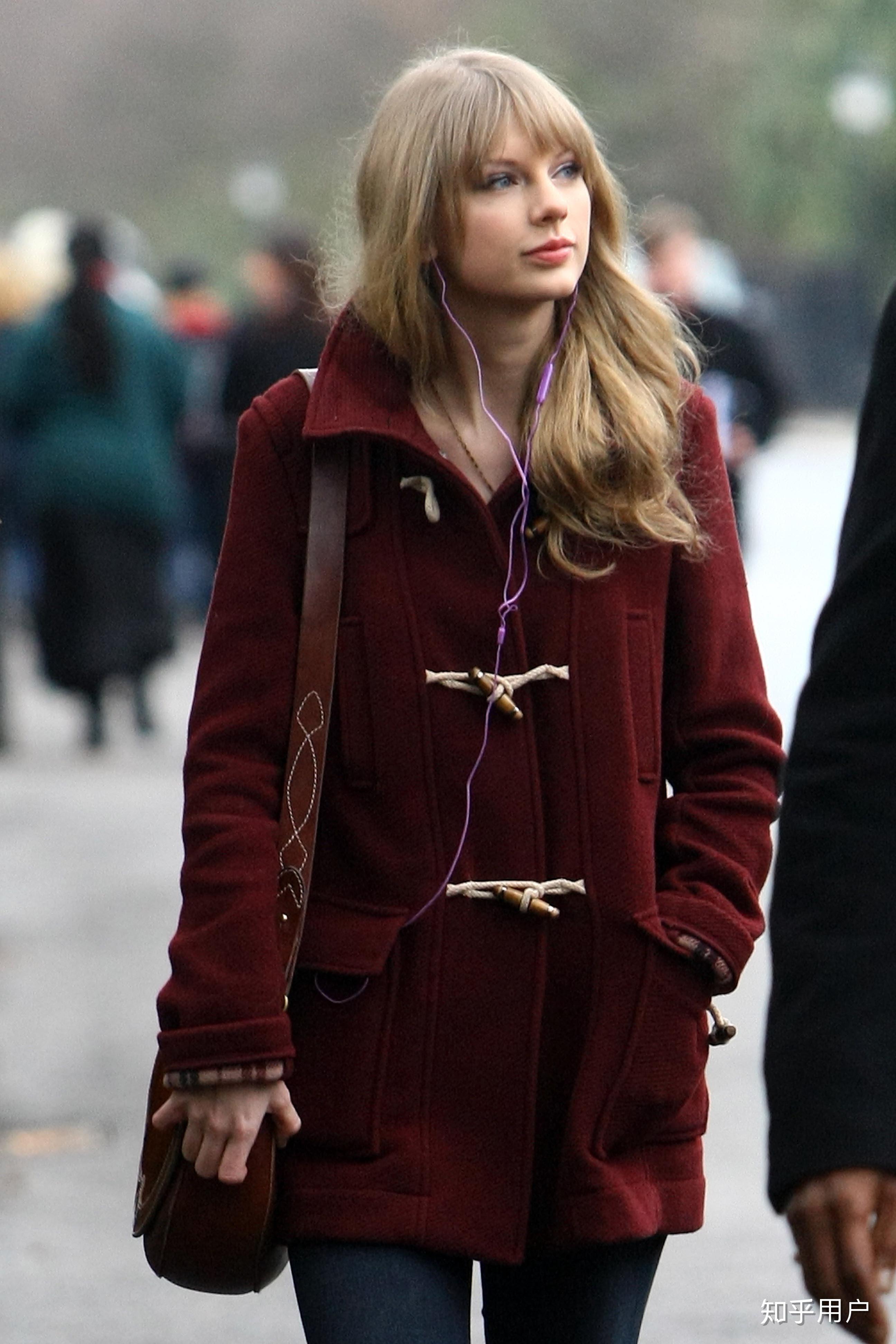 泰勒斯威夫特和艾薇儿哪个比较漂亮为什么