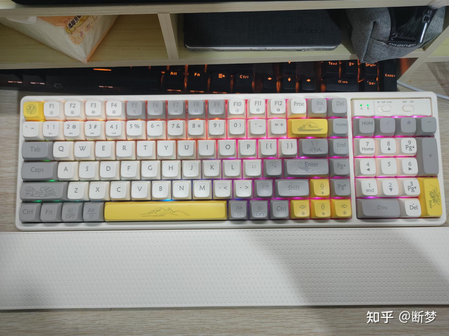 三模键盘 狼途GK102三模厂润金轴版 - 知乎