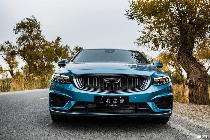 金秋十月吉利星瑞探寻最美胡杨谈谈自己的用车感受