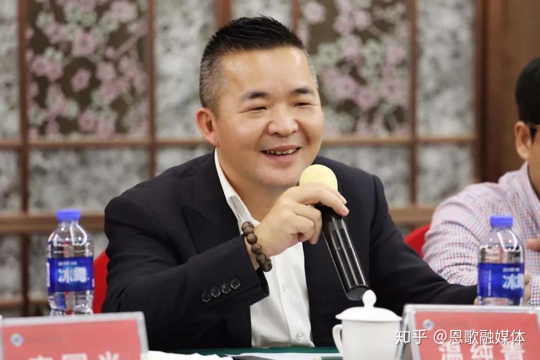 温纯青(大百汇实业集团有限公司董事长)