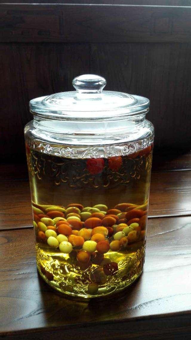 神奇的酸枣酒家常简单的泡制法