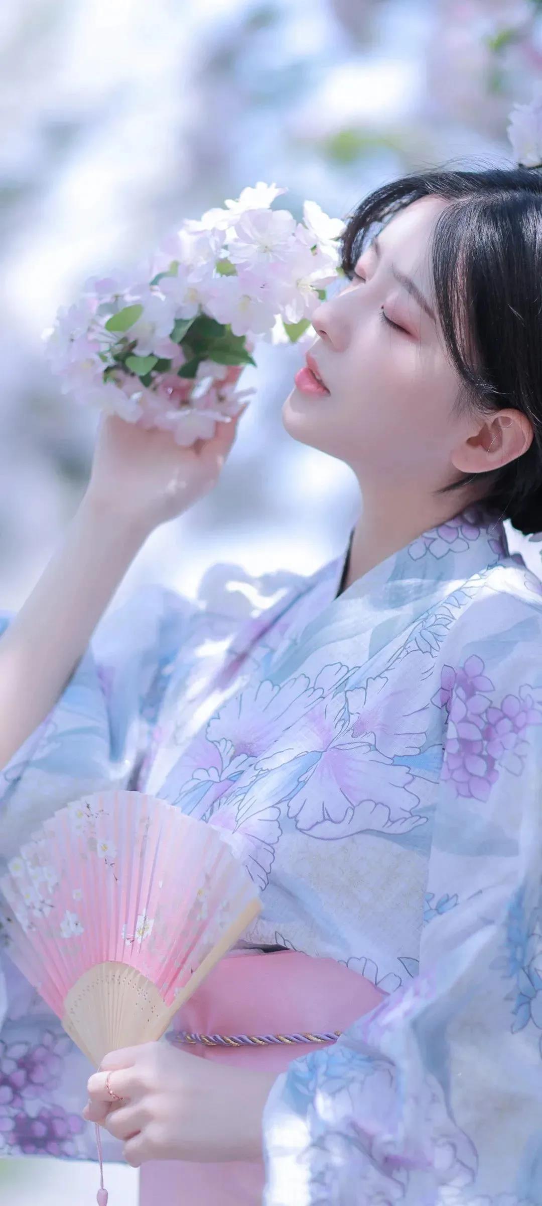 有没有清纯可爱的小姐姐壁纸呀