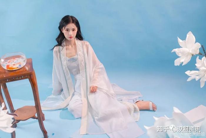 圣微vivi宫寒ghan猫夏小卡他们谁才是同袍心目中的众神之神