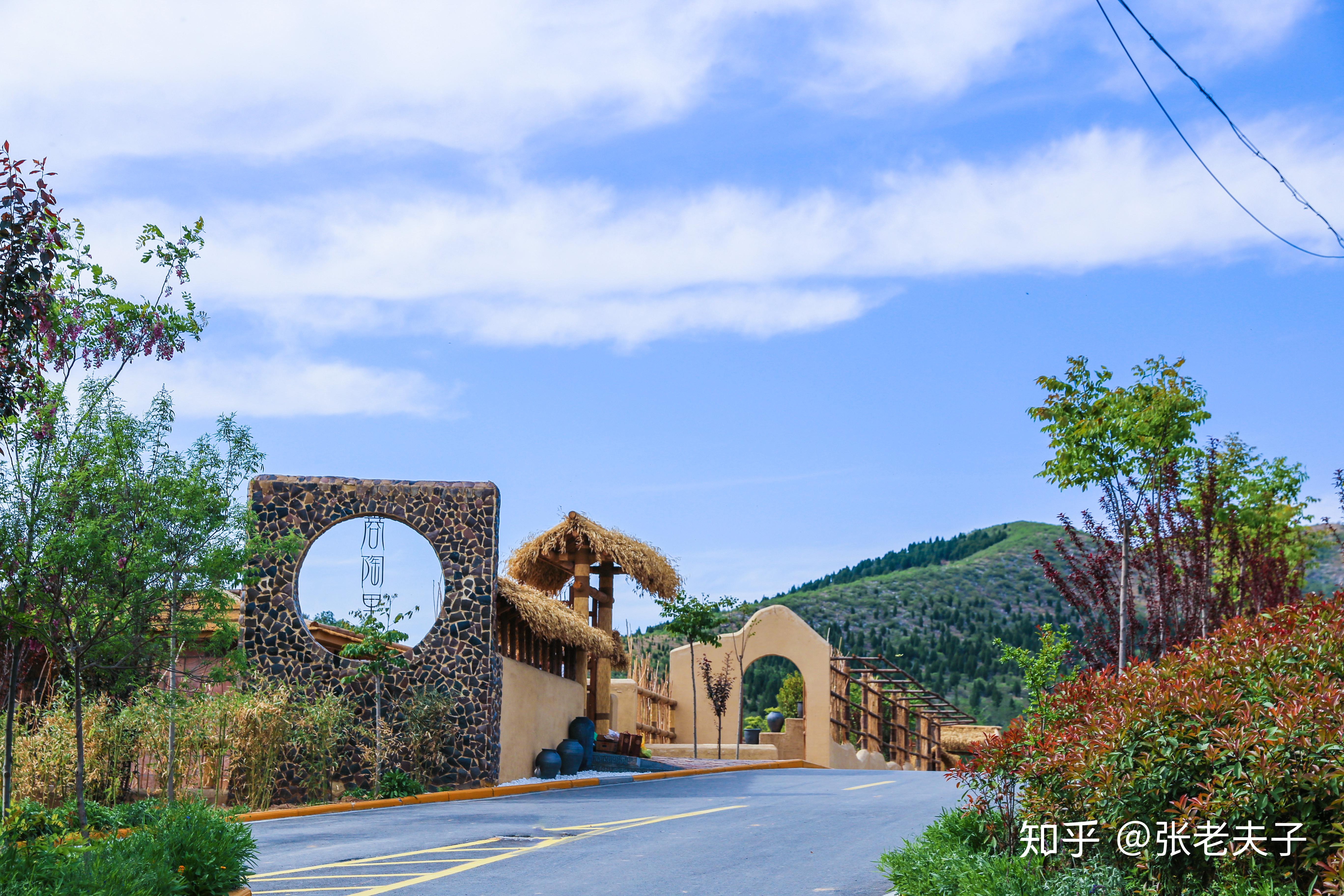 "商陶里"民宿群是河南安阳林州市aaaa级万泉湖景区继成功打造出河南