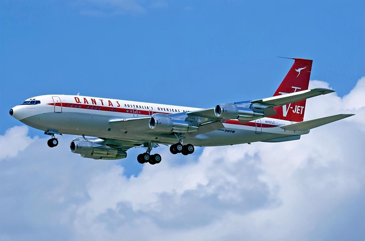 传奇客机波音707,桶滚特技惊艳全场,被美总统选为专属座驾