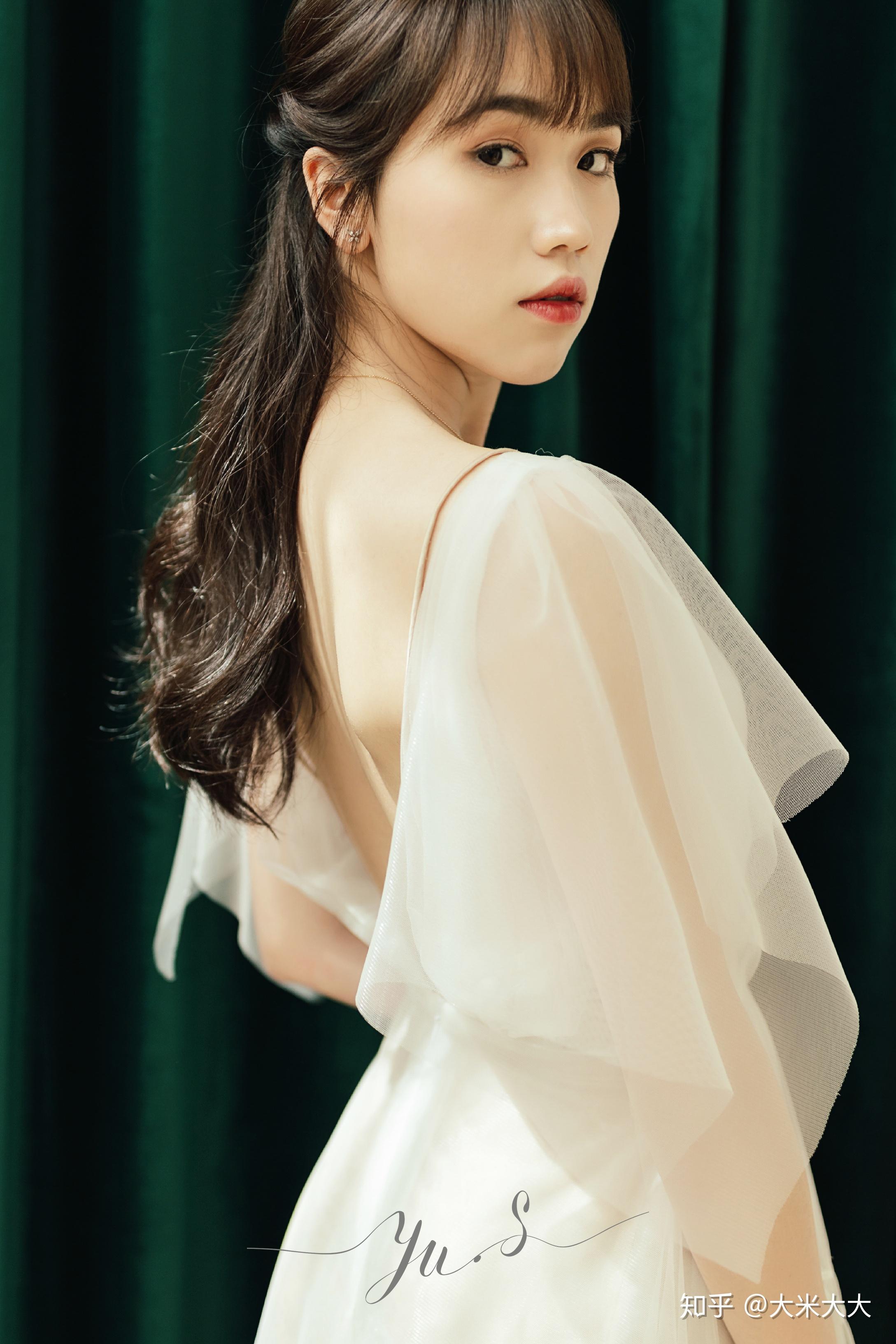 穿上婚纱一个人也可以拍婚纱照上海单人婚纱写真