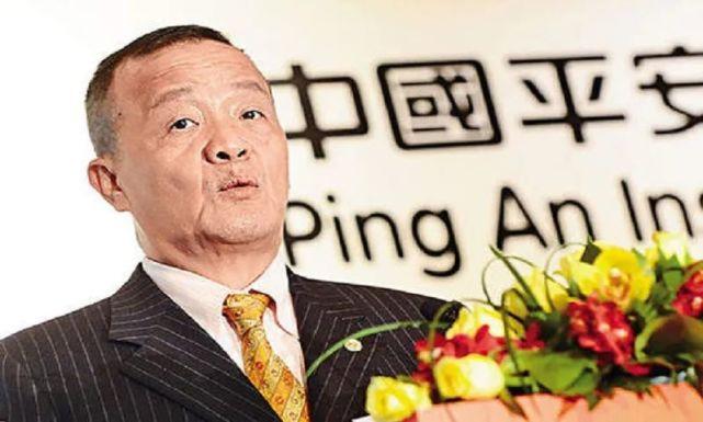 中国平安遭铁粉李驰清仓背后保费下跌投资失利股价重挫