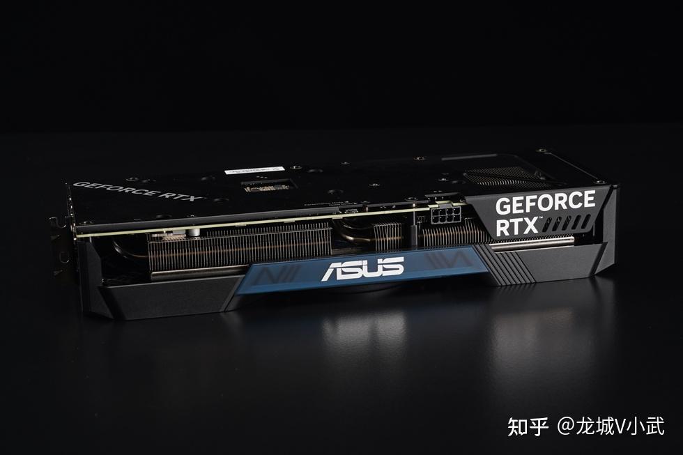 超大杯itx主机tttower200rogb760iasus4070ats装机分享