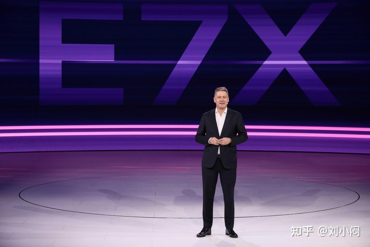 AUDI品牌正式发布首款纯电SUV奥迪E7X,基于900V架构,参数给力