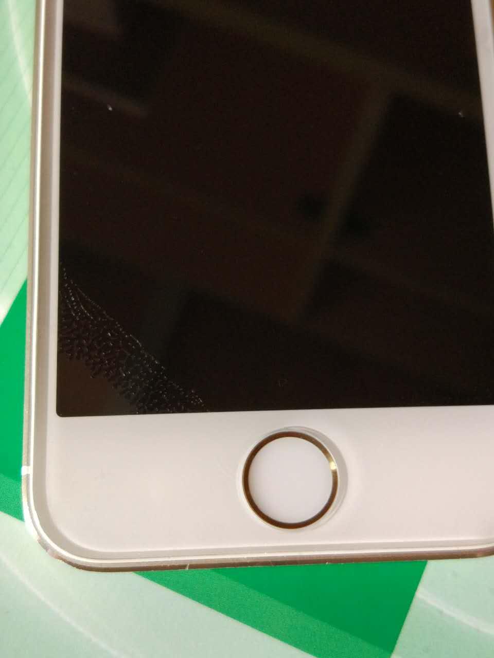 iphone5s好像是外屏边边碎了一点,显示和触摸