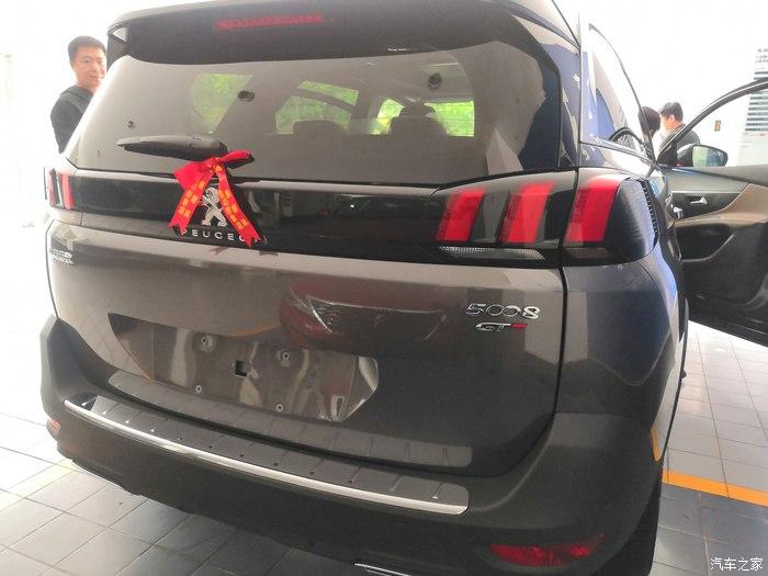 首见国六青岩灰标致5008实车说说gt车型的事