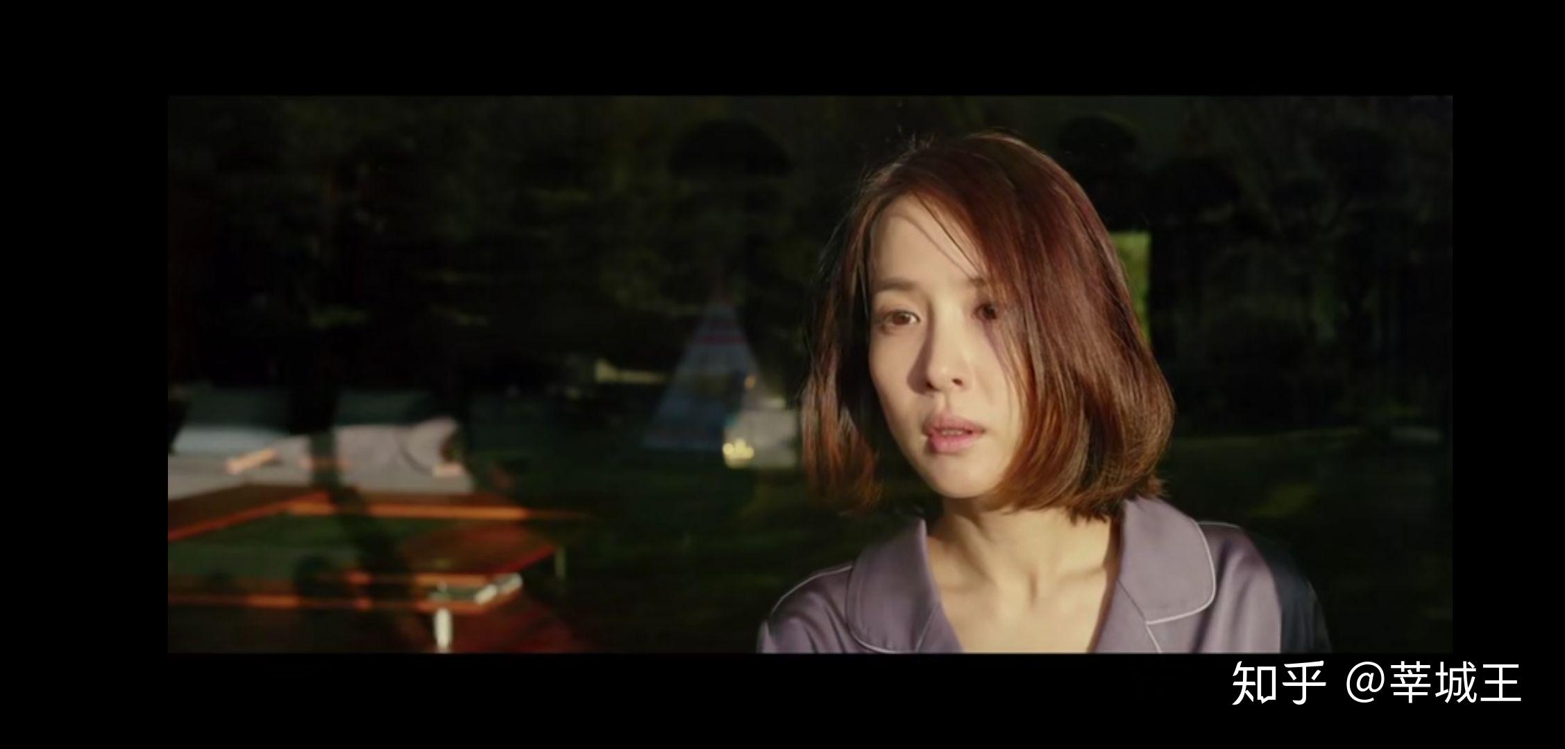 《寄生虫》穿上衣服的赵汝贞  差点没有认出来